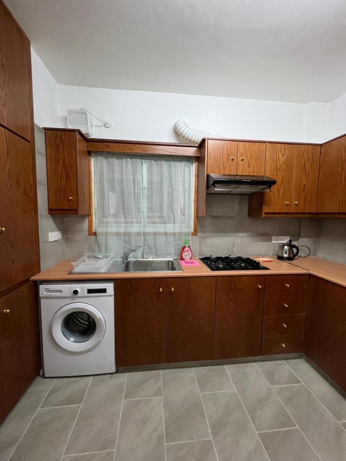 Joanna Court Hostel *